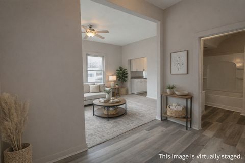 Tiny photo for 117 E Garfield Street, Davenport, IA 52803 (MLS # 12604420)