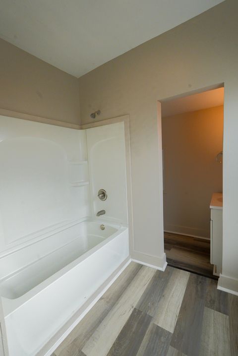 Tiny photo for 117 E Garfield Street, Davenport, IA 52803 (MLS # 12604420)