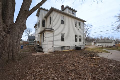 Tiny photo for 117 E Garfield Street, Davenport, IA 52803 (MLS # 12604420)