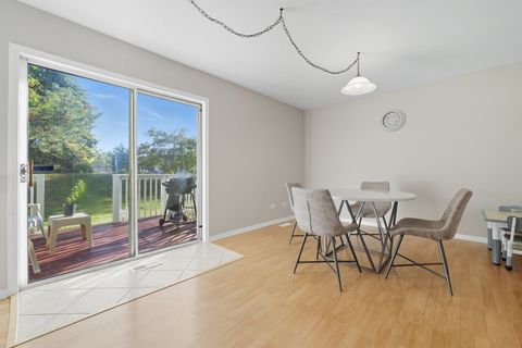 Tiny photo for 93 Berkshire Court, Gurnee, IL 60031 (MLS # 12489040)