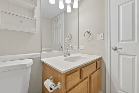 Tiny photo for 93 Berkshire Court, Gurnee, IL 60031 (MLS # 12489040)