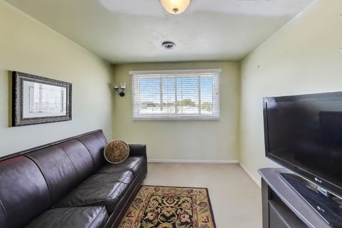 Tiny photo for 518 N Roberts Drive #2a, Glenwood, IL 60425 (MLS # 12462000)