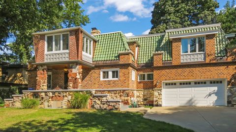 Tiny photo for 535 N Ashland Avenue, La Grange Park, IL 60526 (MLS # 12582033)