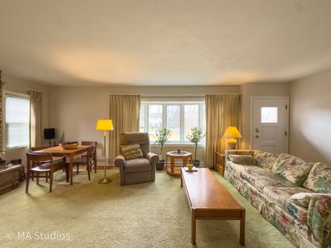 Tiny photo for 1219 Golf Lane, Wheaton, IL 60189 (MLS # 12578690)