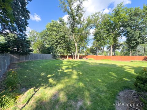 Tiny photo for 1219 Golf Lane, Wheaton, IL 60189 (MLS # 12578690)