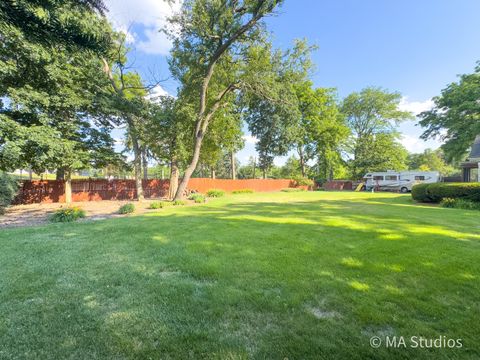 Tiny photo for 1219 Golf Lane, Wheaton, IL 60189 (MLS # 12578690)