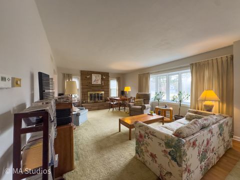 Tiny photo for 1219 Golf Lane, Wheaton, IL 60189 (MLS # 12578690)