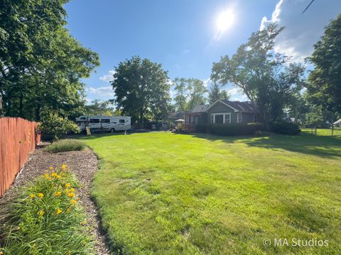 Tiny photo for 1219 Golf Lane, Wheaton, IL 60189 (MLS # 12578690)