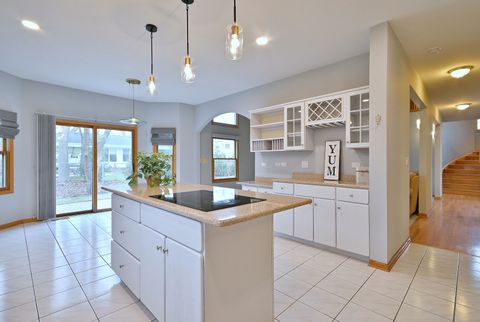 Tiny photo for 244 S Linden Avenue, Elmhurst, IL 60126 (MLS # 12589798)