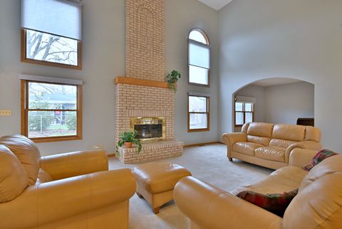 Tiny photo for 244 S Linden Avenue, Elmhurst, IL 60126 (MLS # 12589798)