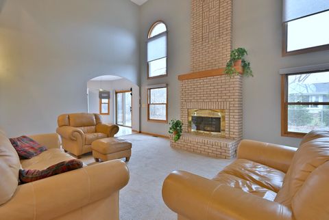 Tiny photo for 244 S Linden Avenue, Elmhurst, IL 60126 (MLS # 12589798)