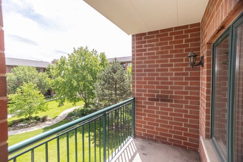Tiny photo for 865 E 22nd Street #302, Lombard, IL 60148 (MLS # 12654911)