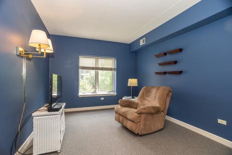 Tiny photo for 865 E 22nd Street #302, Lombard, IL 60148 (MLS # 12654911)