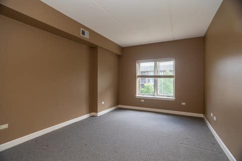 Tiny photo for 865 E 22nd Street #302, Lombard, IL 60148 (MLS # 12654911)
