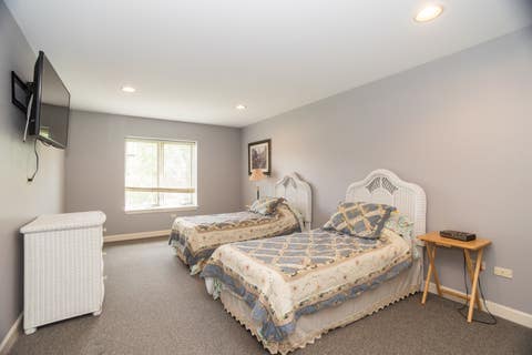 Tiny photo for 865 E 22nd Street #302, Lombard, IL 60148 (MLS # 12654911)