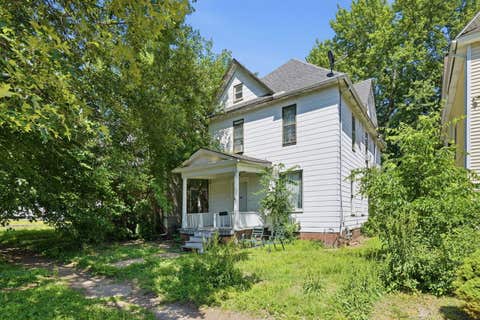Tiny photo for 1205 14th 1/2 Street, Rock Island, IL 61201 (MLS # 12669544)