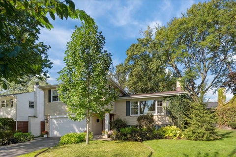 Tiny photo for 1340 Hawthorne Lane, Glenview, IL 60025 (MLS # 12770579)