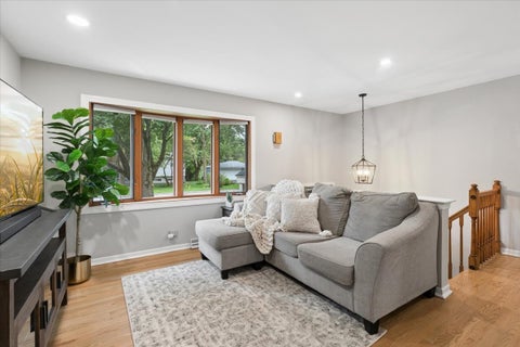 Tiny photo for 15670 W Sprucewood Lane, Libertyville, IL 60048 (MLS # 12768042)