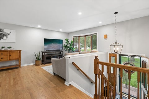 Tiny photo for 15670 W Sprucewood Lane, Libertyville, IL 60048 (MLS # 12768042)
