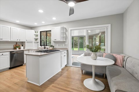 Tiny photo for 15670 W Sprucewood Lane, Libertyville, IL 60048 (MLS # 12768042)