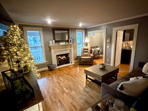 Tiny photo for 821 E 6TH Street, Centralia, IL 62801 (MLS # 100000036)