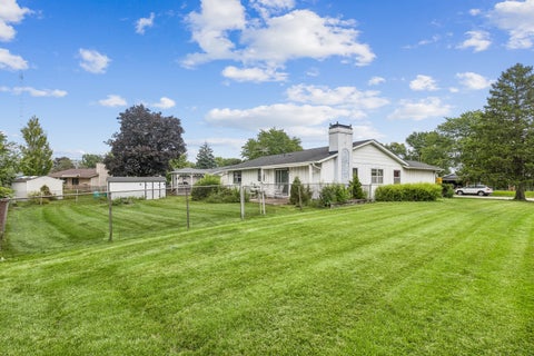 Tiny photo for 1564 White Trail, Elk Grove Village, IL 60007 (MLS # 12747186)