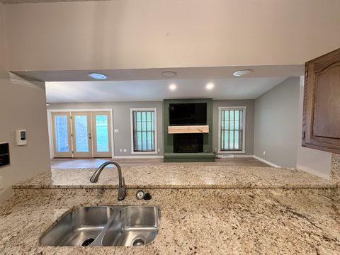 Tiny photo for 4 Sebring Road, Springfield, IL 62707 (MLS # 12652719)