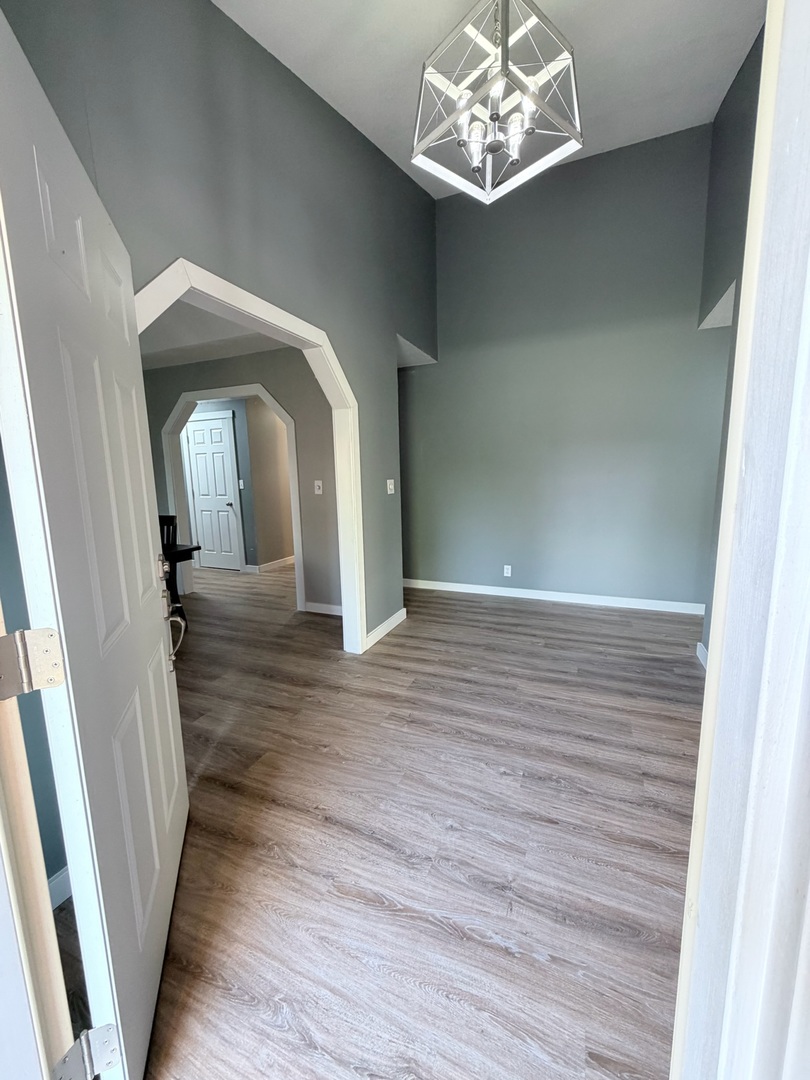 4 Sebring Road