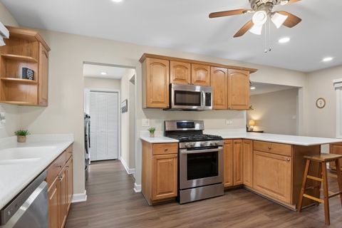 Tiny photo for 1801 CAMBOURNE Lane, Schaumburg, IL 60194 (MLS # 12617875)