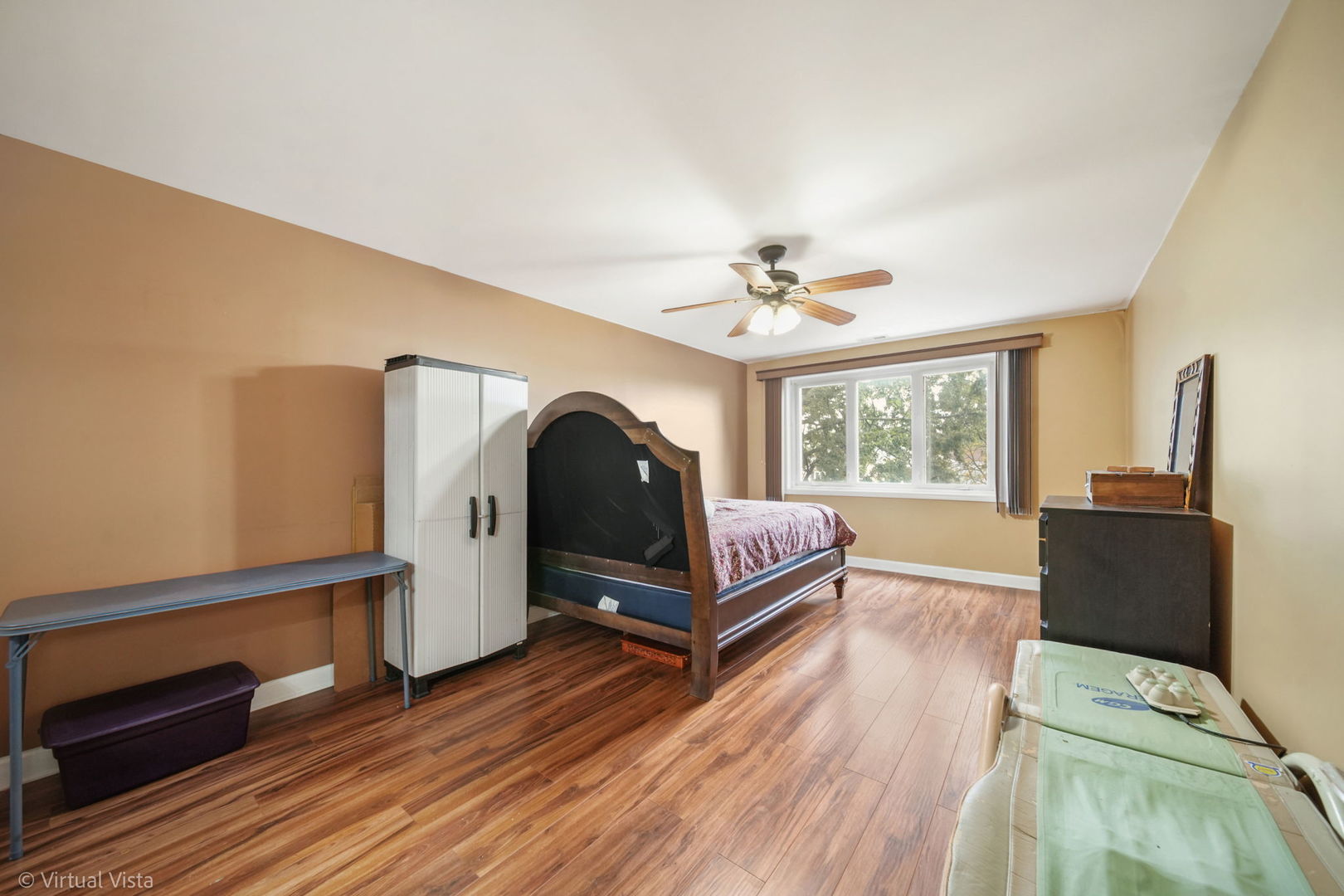 Niles, Illinois 60714, United States, 2 Bedrooms Bedrooms, ,2 BathroomsBathrooms,Residential,Active,232534