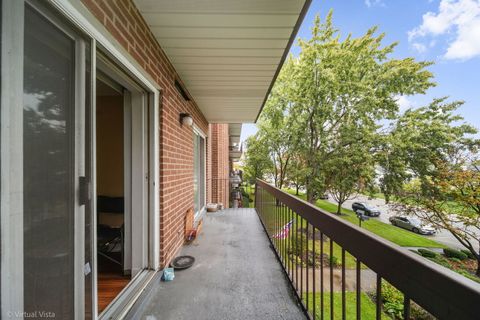 Tiny photo for 9500 Washington Street #306, Niles, IL 60714 (MLS # 12498871)