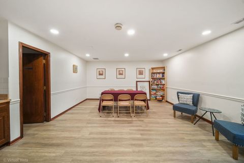 Tiny photo for 9500 Washington Street #306, Niles, IL 60714 (MLS # 12498871)