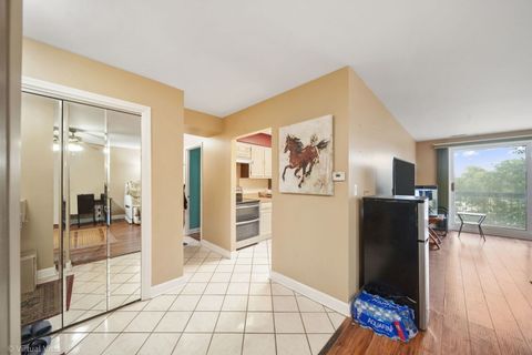 Tiny photo for 9500 Washington Street #306, Niles, IL 60714 (MLS # 12498871)