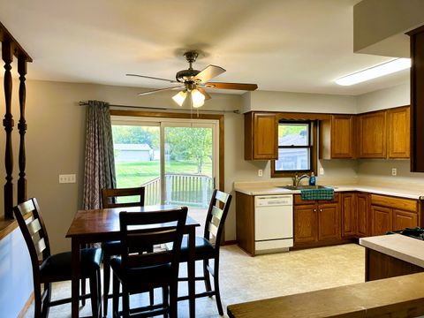 Tiny photo for 6130 Lockwood Drive, Rockford, IL 61109 (MLS # 12499279)