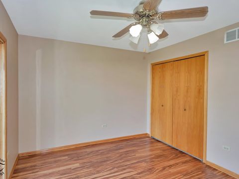 Tiny photo for 5014 W Circle Place, Crestwood, IL 60418 (MLS # 12616593)