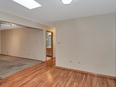 Tiny photo for 5014 W Circle Place, Crestwood, IL 60418 (MLS # 12616593)