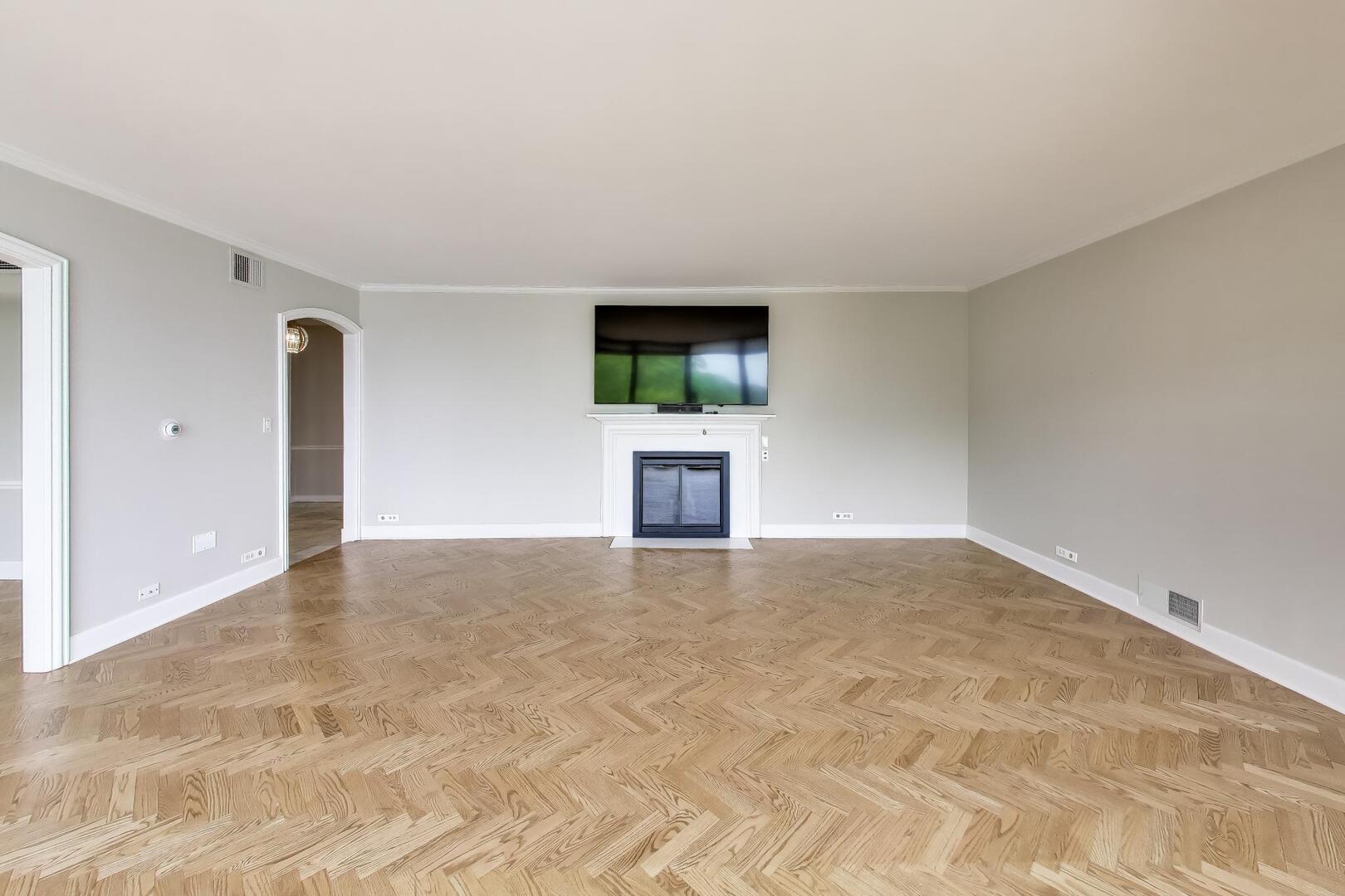 1420 Sheridan Road 6B