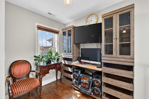 Tiny photo for 8166 W 87th Street #8166, Hickory Hills, IL 60457 (MLS # 12603966)