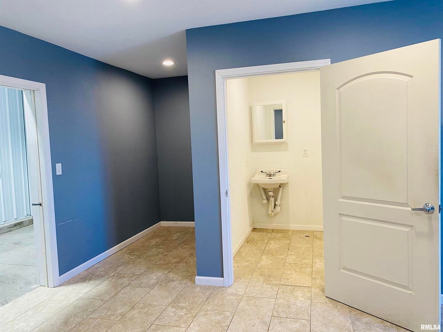 7217 NORTHWEST Boulevard 3A-4A-5A-5B-6B