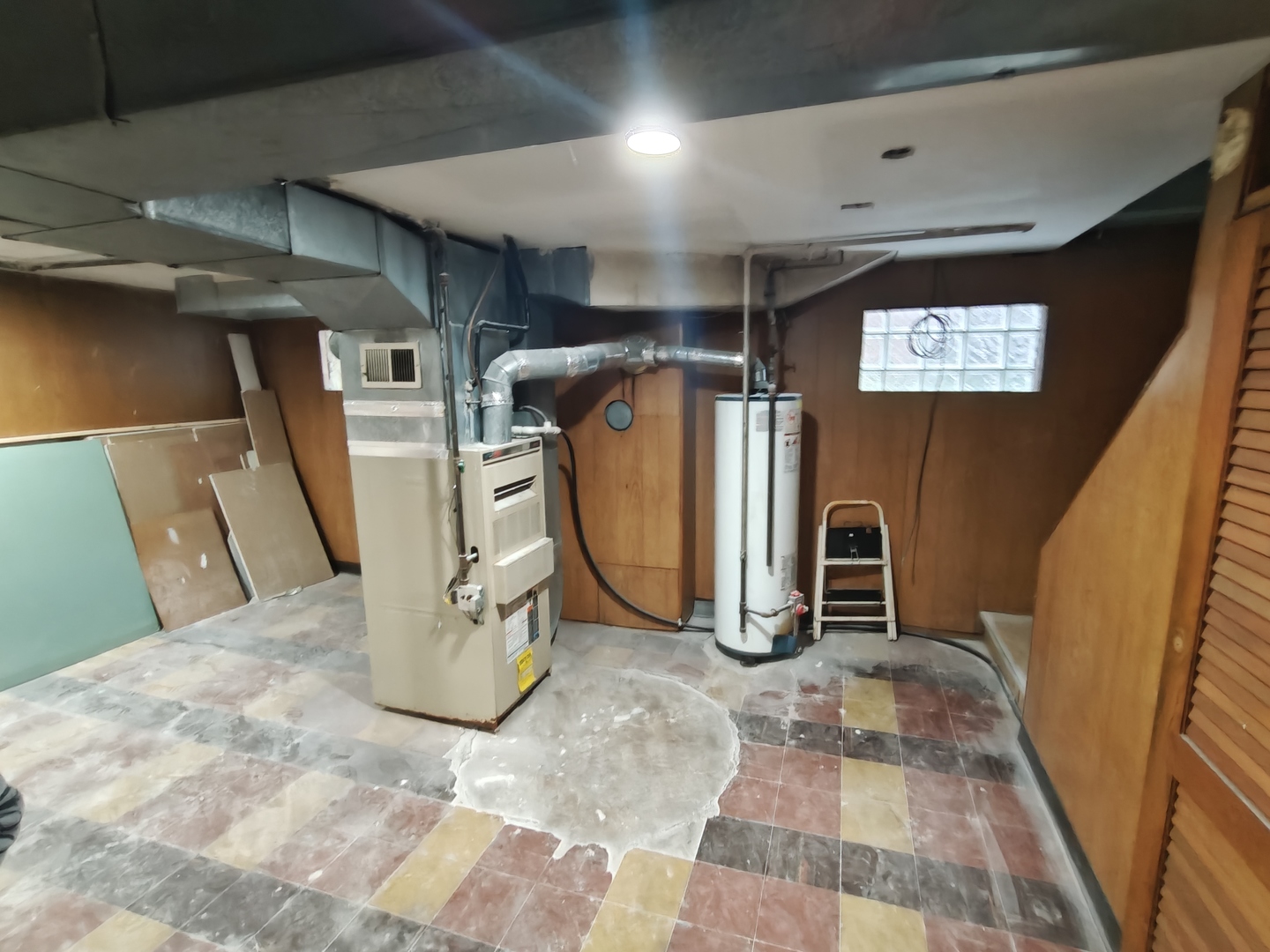 13842 S School Street