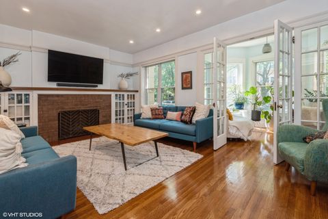 Tiny photo for 4745 N Malden Street #1S, Chicago, IL 60640 (MLS # 12592140)