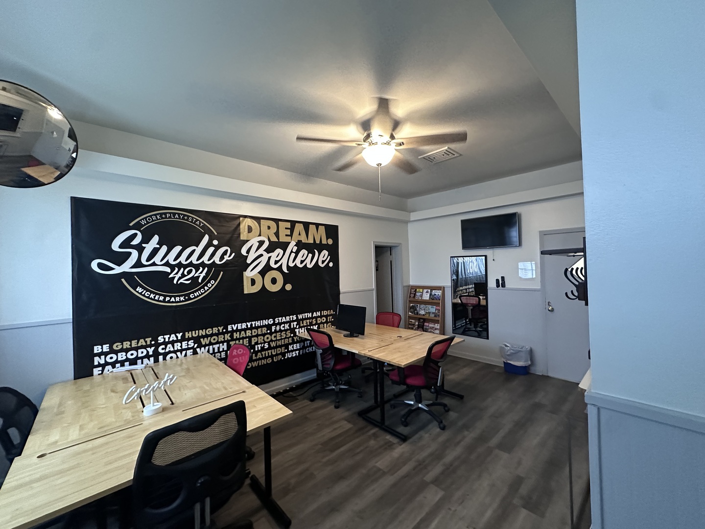 1415 N Ashland Avenue 7