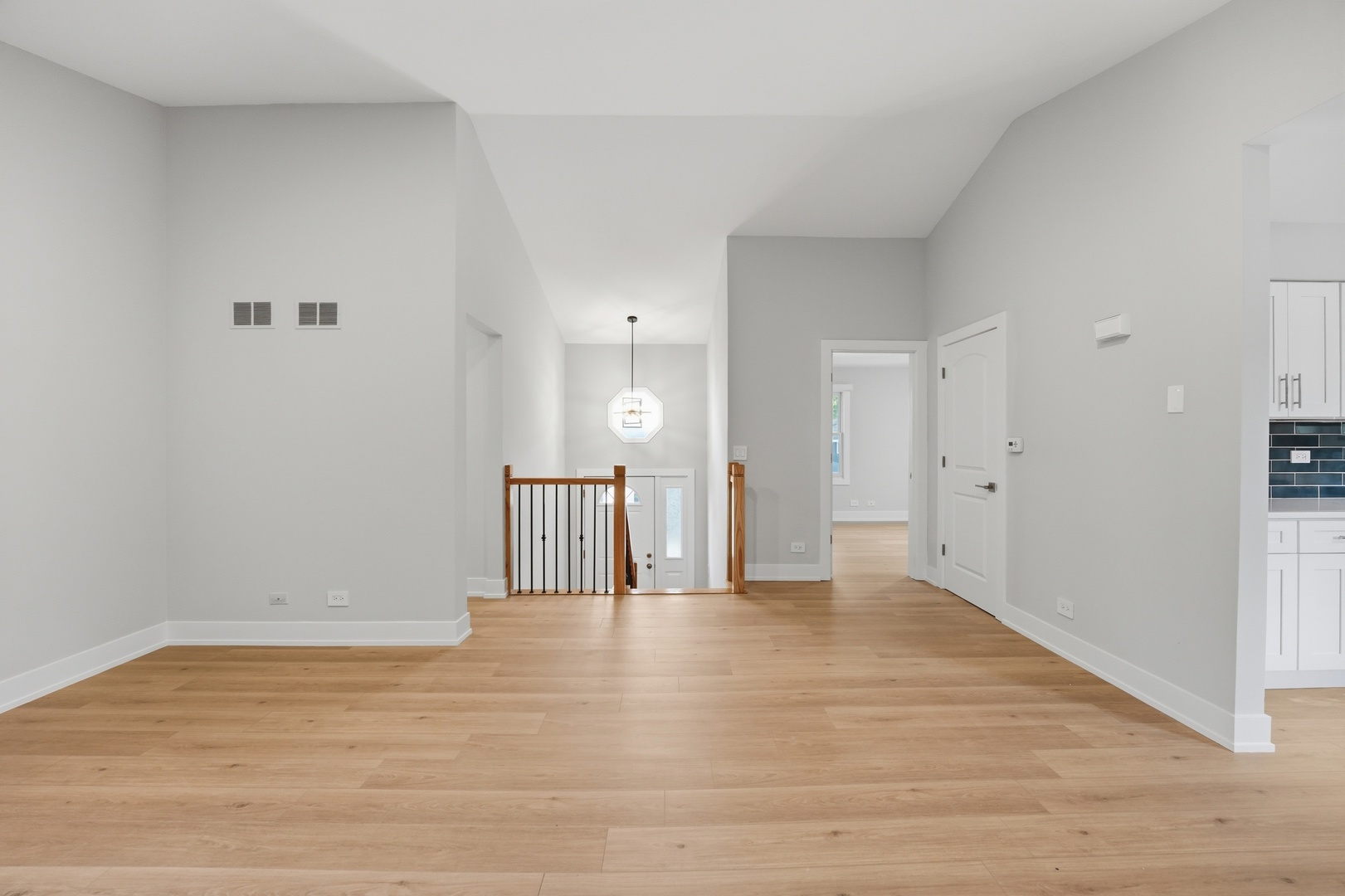 136 edgewater Drive