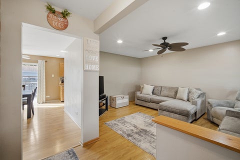 Tiny photo for 1231 Springdale Lane, Elk Grove Village, IL 60007 (MLS # 12759146)