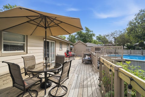 Tiny photo for 1231 Springdale Lane, Elk Grove Village, IL 60007 (MLS # 12759146)