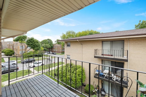 Tiny photo for 4208 N Keystone Avenue #3F, Chicago, IL 60641 (MLS # 12652431)