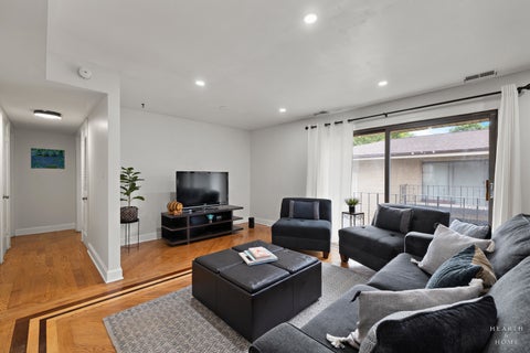 Tiny photo for 4208 N Keystone Avenue #3F, Chicago, IL 60641 (MLS # 12652431)