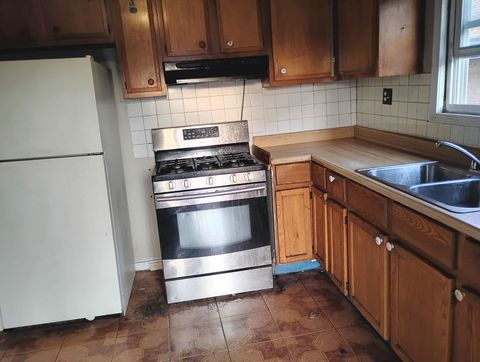 Tiny photo for 1722 N 36th Avenue, Stone Park, IL 60165 (MLS # 12613417)