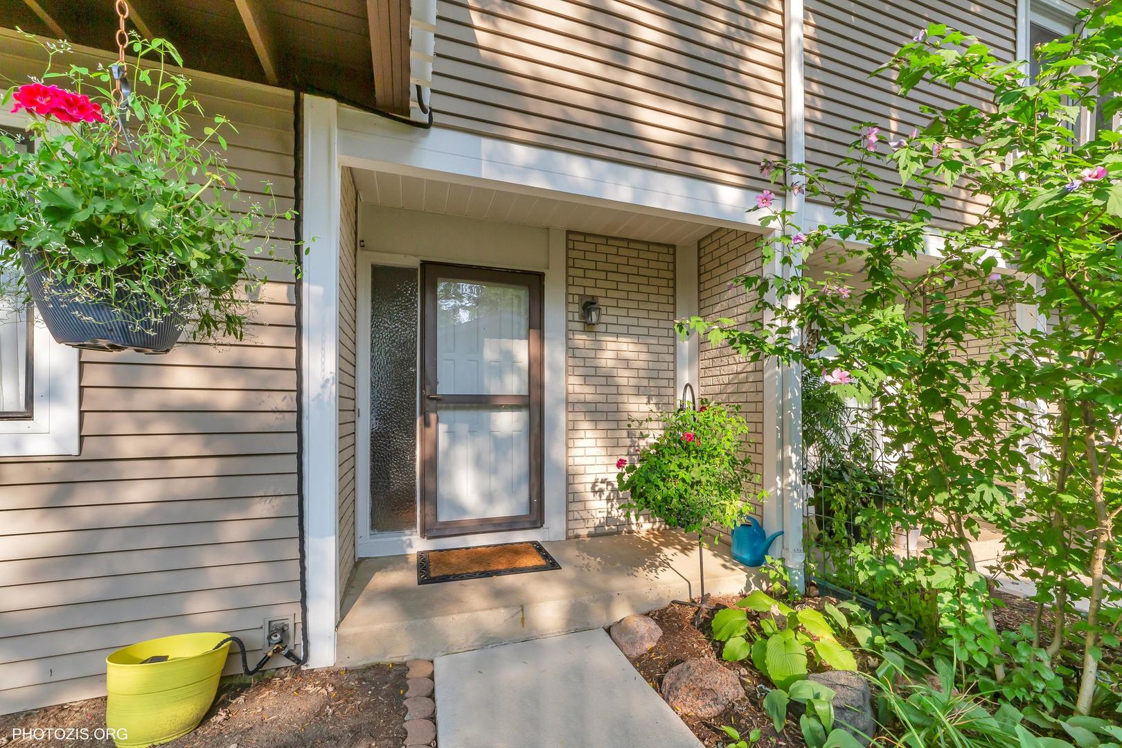 1029 chatham Court