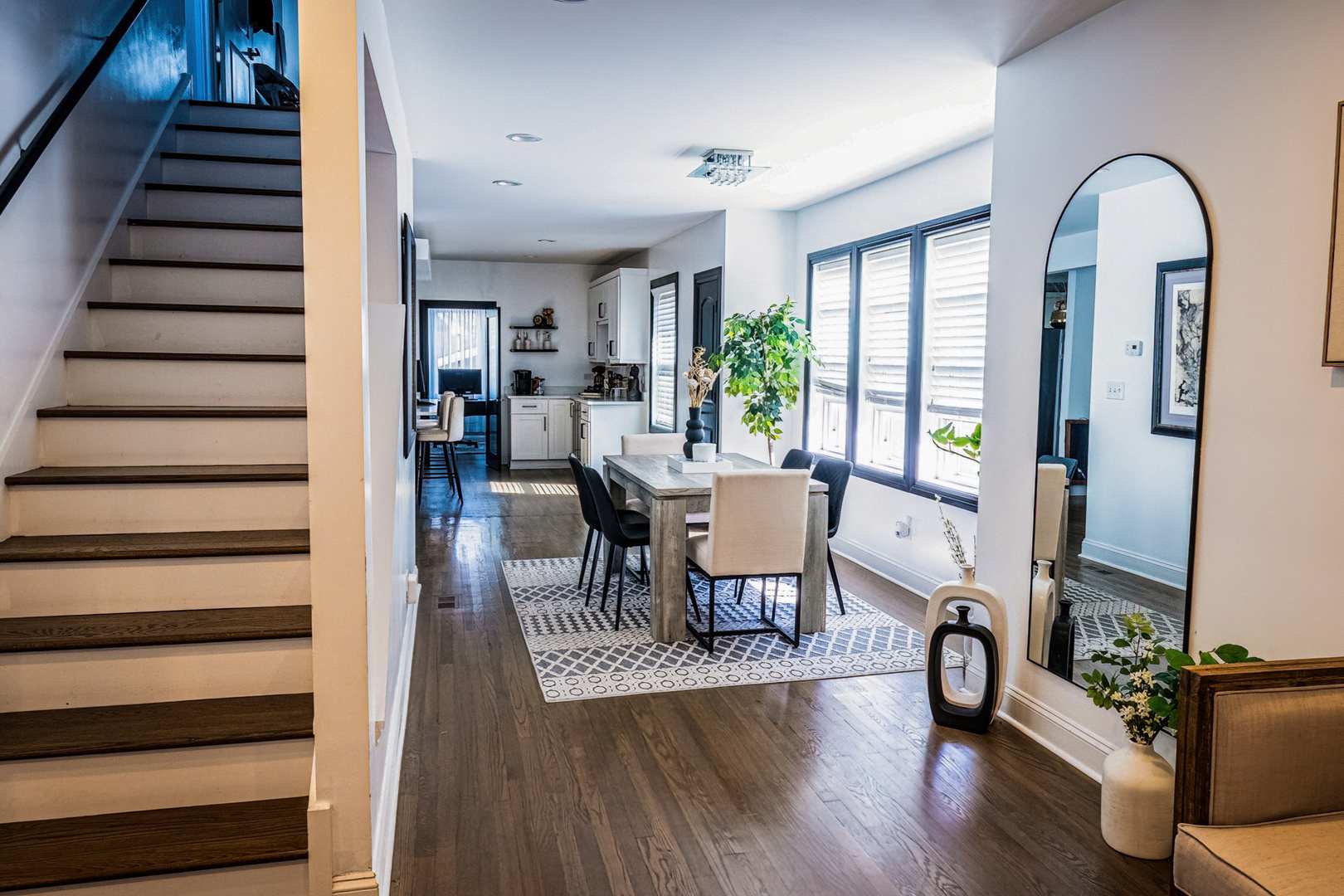 1911 Ridgeland Avenue